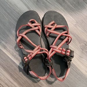Womens Chaco vibram size 8